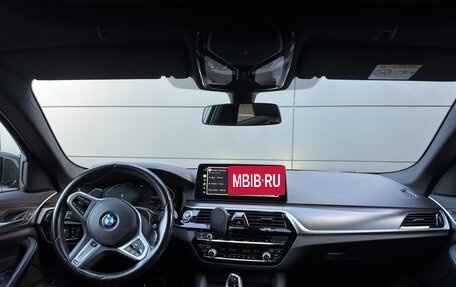 BMW 5 серия, 2021 год, 4 900 000 рублей, 2 фотография