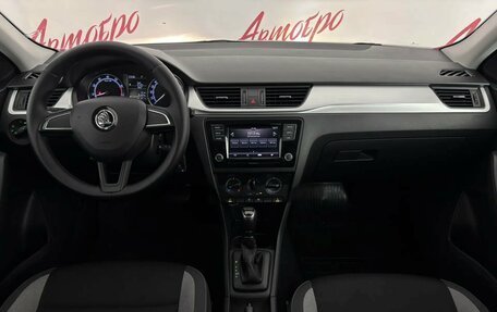 Skoda Rapid I, 2019 год, 1 200 000 рублей, 9 фотография