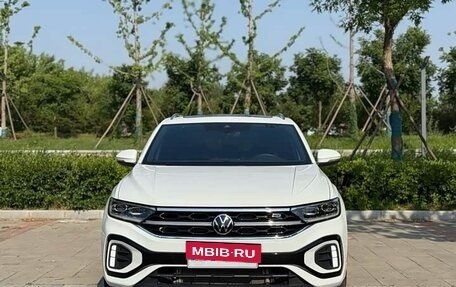 Volkswagen T-Roc I, 2024 год, 2 010 000 рублей, 5 фотография