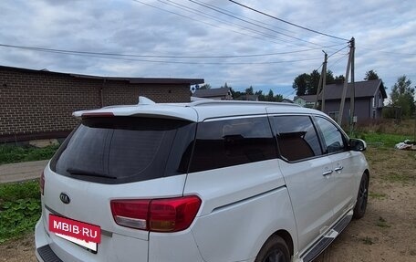 KIA Carnival III, 2017 год, 2 850 000 рублей, 5 фотография