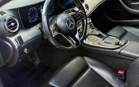 Mercedes-Benz E-Класс, 2021 год, 2 800 000 рублей, 9 фотография