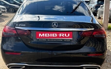 Mercedes-Benz E-Класс, 2021 год, 2 800 000 рублей, 8 фотография