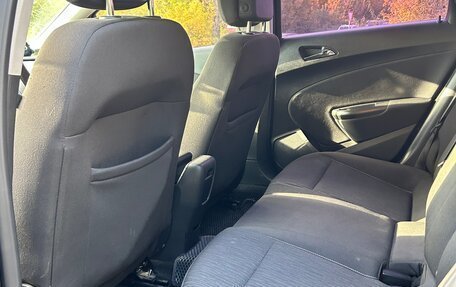 Opel Astra J, 2013 год, 850 000 рублей, 7 фотография