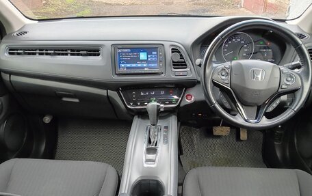 Honda Vezel, 2017 год, 1 660 000 рублей, 14 фотография