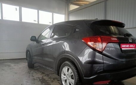 Honda Vezel, 2017 год, 1 660 000 рублей, 4 фотография