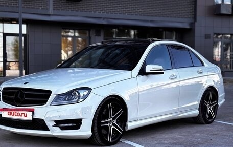 Mercedes-Benz C-Класс, 2008 год, 1 540 000 рублей, 11 фотография