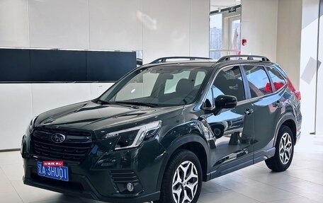 Subaru Forester, 2023 год, 2 370 000 рублей, 3 фотография