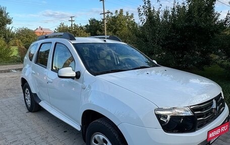 Renault Duster I рестайлинг, 2014 год, 1 000 000 рублей, 4 фотография