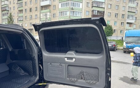 Toyota Land Cruiser Prado 120 рестайлинг, 2006 год, 2 100 000 рублей, 4 фотография