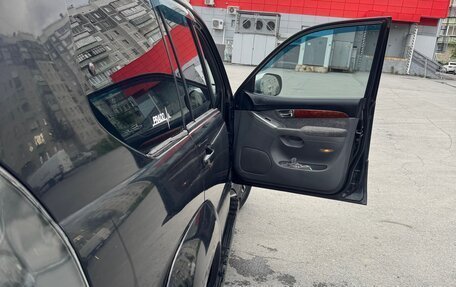 Toyota Land Cruiser Prado 120 рестайлинг, 2006 год, 2 100 000 рублей, 15 фотография