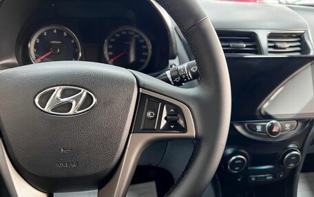 Hyundai Solaris II рестайлинг, 2015 год, 890 000 рублей, 16 фотография