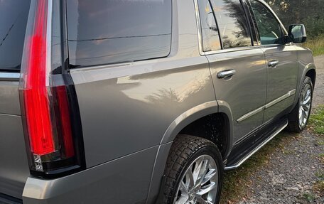 Cadillac Escalade IV, 2019 год, 6 999 999 рублей, 3 фотография