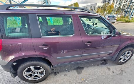 Skoda Yeti I рестайлинг, 2013 год, 1 085 000 рублей, 19 фотография