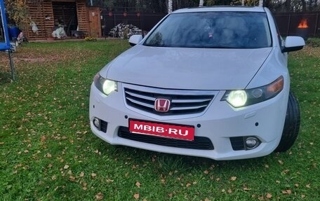 Honda Accord VIII рестайлинг, 2010 год, 1 250 000 рублей, 1 фотография