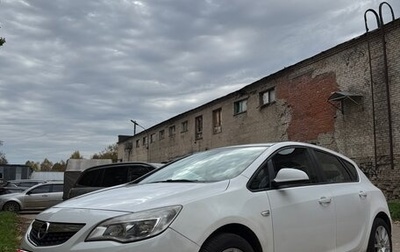 Opel Astra J, 2011 год, 630 000 рублей, 1 фотография