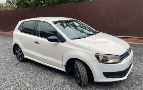 Volkswagen Polo VI (EU Market), 2011 год, 395 000 рублей, 4 фотография