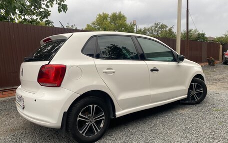 Volkswagen Polo VI (EU Market), 2011 год, 395 000 рублей, 6 фотография