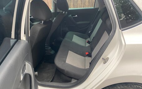Volkswagen Polo VI (EU Market), 2011 год, 395 000 рублей, 11 фотография
