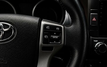 Toyota Land Cruiser Prado 150 рестайлинг 2, 2011 год, 2 629 000 рублей, 10 фотография