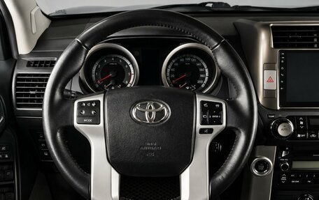 Toyota Land Cruiser Prado 150 рестайлинг 2, 2011 год, 2 629 000 рублей, 8 фотография