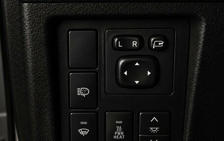 Toyota Land Cruiser Prado 150 рестайлинг 2, 2011 год, 2 629 000 рублей, 16 фотография