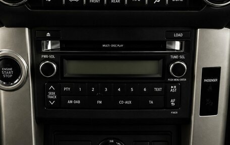 Toyota Land Cruiser Prado 150 рестайлинг 2, 2011 год, 2 629 000 рублей, 15 фотография