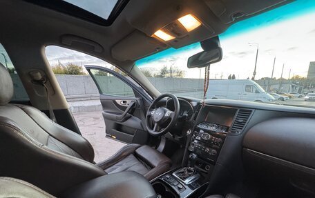Infiniti QX70, 2013 год, 1 800 000 рублей, 6 фотография