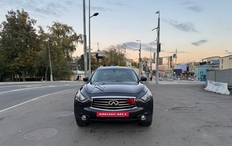 Infiniti QX70, 2013 год, 1 800 000 рублей, 5 фотография