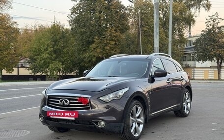 Infiniti QX70, 2013 год, 1 800 000 рублей, 3 фотография