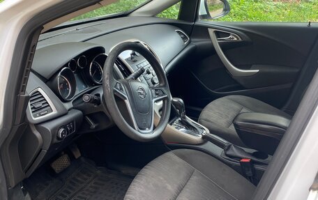 Opel Astra J, 2011 год, 630 000 рублей, 6 фотография