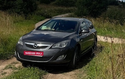 Opel Astra J, 2011 год, 650 000 рублей, 1 фотография