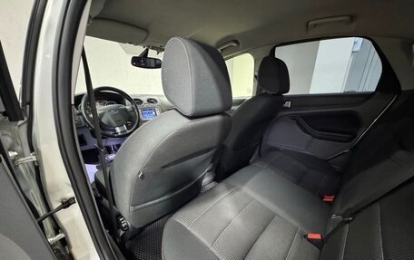 Ford Focus II рестайлинг, 2009 год, 750 000 рублей, 24 фотография