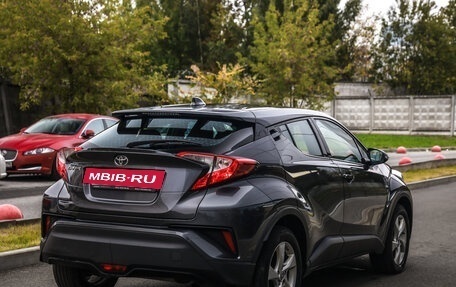 Toyota C-HR I рестайлинг, 2019 год, 2 199 777 рублей, 6 фотография