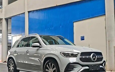 Mercedes-Benz GLE, 2024 год, 11 445 133 рублей, 2 фотография