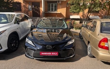 Toyota Camry, 2022 год, 3 550 000 рублей, 1 фотография