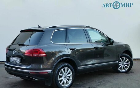 Volkswagen Touareg III, 2015 год, 2 439 000 рублей, 5 фотография