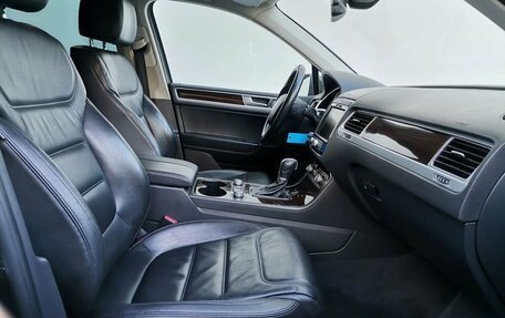 Volkswagen Touareg III, 2015 год, 2 439 000 рублей, 10 фотография