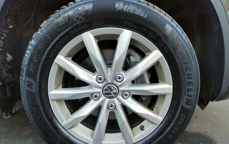 Volkswagen Touareg III, 2015 год, 2 439 000 рублей, 16 фотография