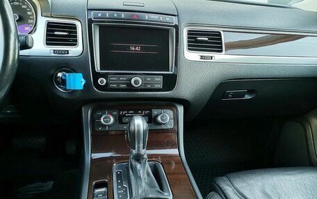 Volkswagen Touareg III, 2015 год, 2 439 000 рублей, 12 фотография