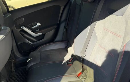 Mercedes-Benz A-Класс, 2018 год, 2 700 000 рублей, 13 фотография