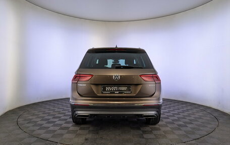 Volkswagen Tiguan II, 2019 год, 2 750 000 рублей, 6 фотография