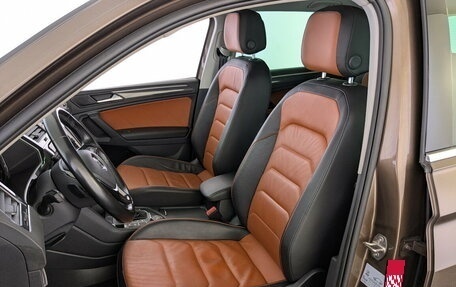 Volkswagen Tiguan II, 2019 год, 2 750 000 рублей, 21 фотография