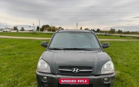 Hyundai Tucson III, 2008 год, 650 000 рублей, 1 фотография