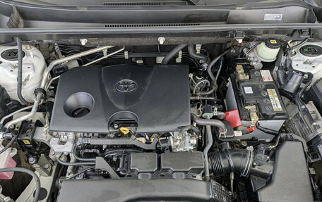 Toyota RAV4, 2021 год, 3 210 000 рублей, 9 фотография