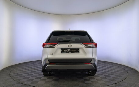 Toyota RAV4, 2021 год, 3 210 000 рублей, 6 фотография