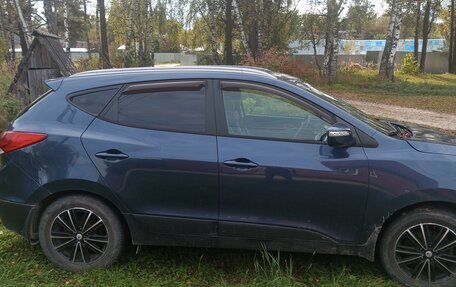 Hyundai ix35 I рестайлинг, 2011 год, 800 000 рублей, 4 фотография