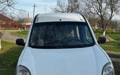 Renault Kangoo II рестайлинг, 2004 год, 280 000 рублей, 1 фотография
