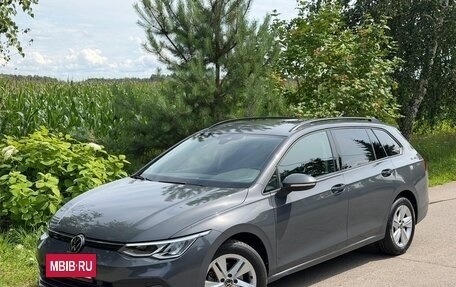 Volkswagen Golf VIII, 2023 год, 2 000 000 рублей, 4 фотография