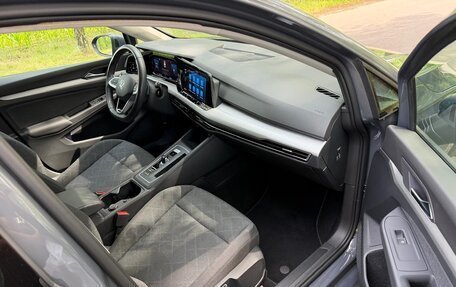 Volkswagen Golf VIII, 2023 год, 2 000 000 рублей, 26 фотография