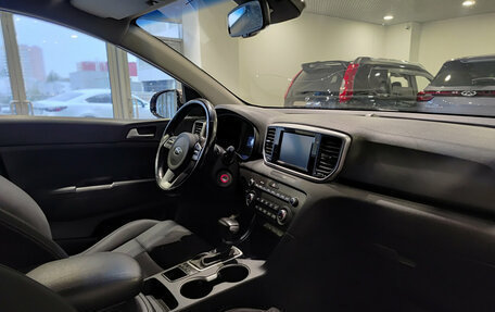 KIA Sportage IV рестайлинг, 2018 год, 2 370 000 рублей, 11 фотография